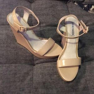 Steve Madden Nude Wedges